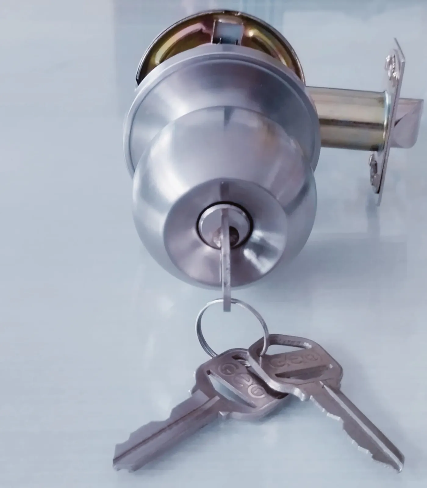 Cerradura pomo metálico para alcoba o entrada